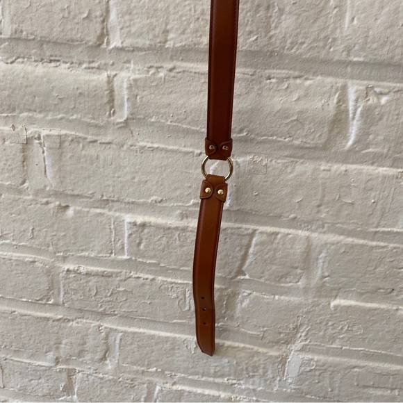 Salvatore Ferragamo || Tan Leather Belt Gold Bridle Horsebit Accents Equestrian - Picture 4 of 9